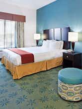 Hotel Holiday Inn Express Hotel & Suites Duncan photo 1