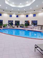 Hotel Holiday Inn Express Hotel & Suites Duncan photo 4