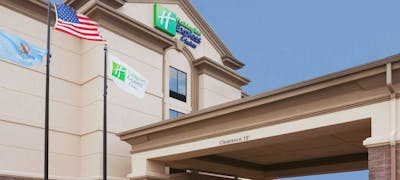 Holiday Inn Express Hotel & Suites Durant