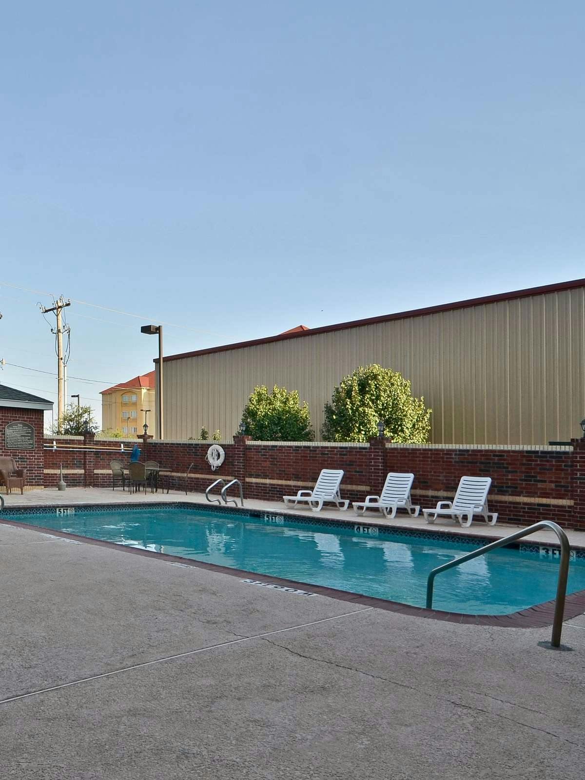 Hotel Holiday Inn Express Hotel & Suites Abilene Mall South photo 5