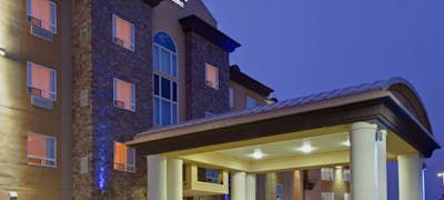 Holiday Inn Express Hotel & Suites Airport Calgary