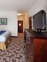 Hotel Holiday Inn Express Hotel & Suites Airport West photo 2