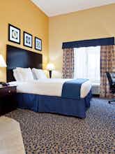 Hotel Holiday Inn Express Hotel & Suites Akron Airport photo 1