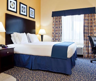 Holiday Inn Express Hotel Suites Akron Airport Akron Hoteltonight