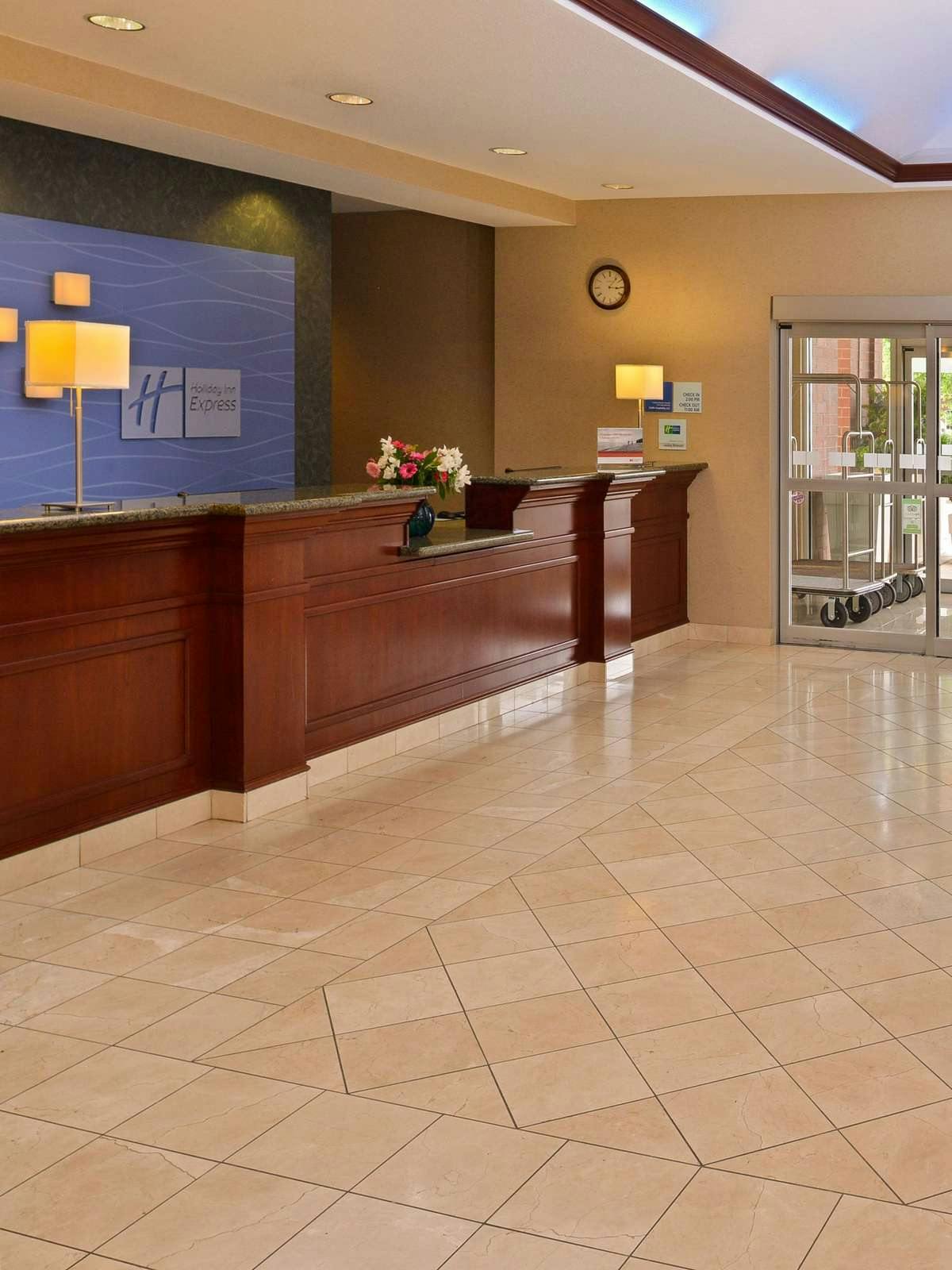 Hotel Holiday Inn Express Hotel & Suites Albany photo 5