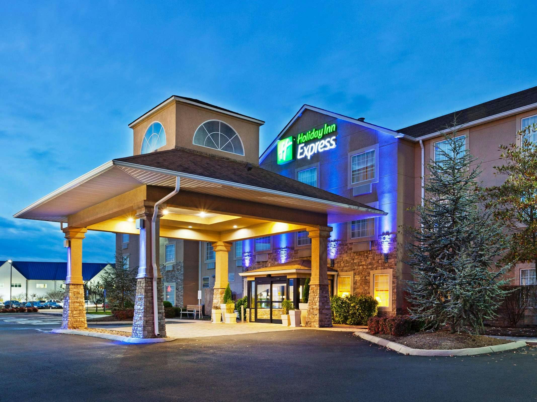Holiday Inn Express Hotel & Suites Alcoa