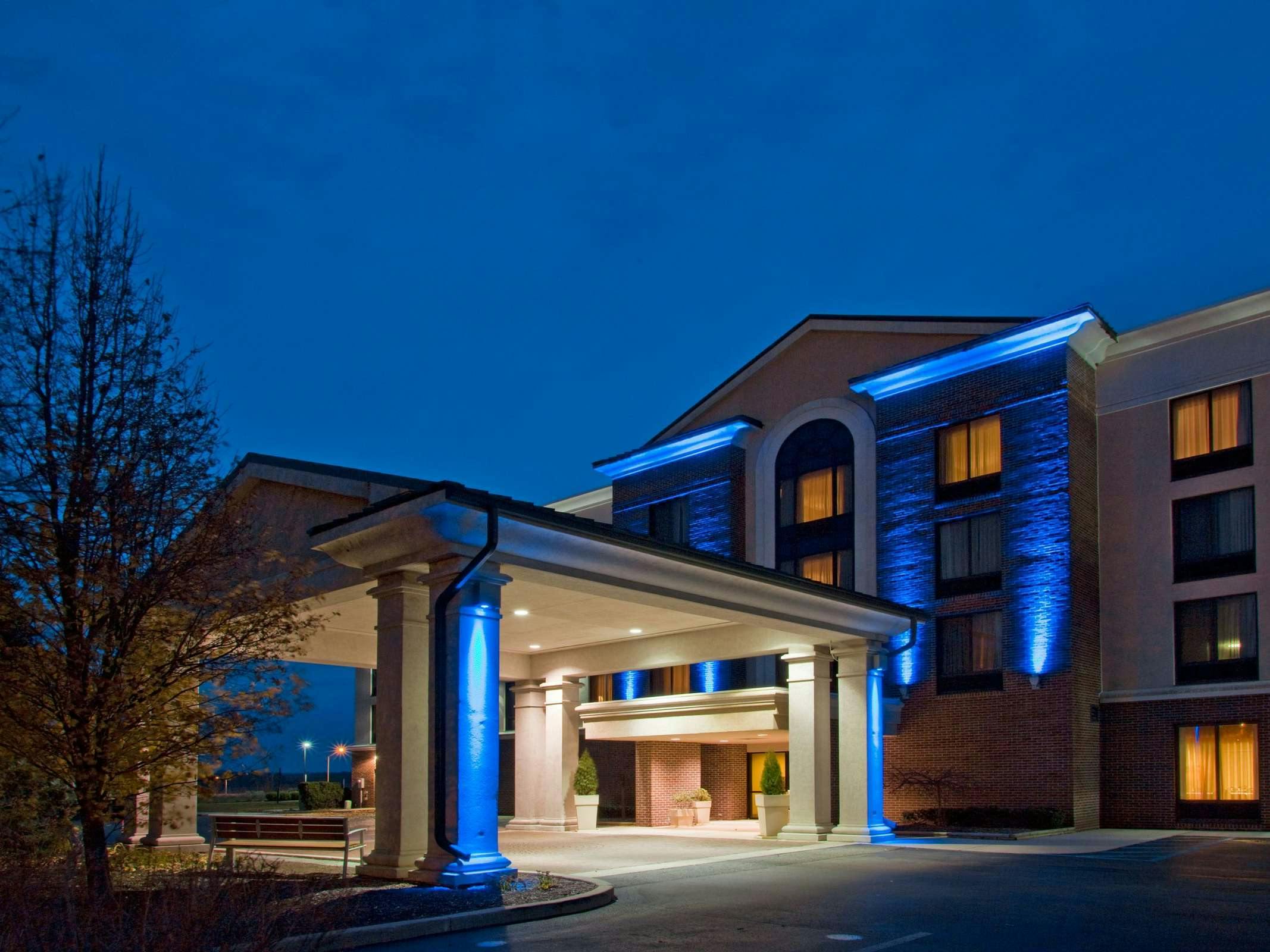 Holiday Inn Express Hotel & Suites Fort Wayne