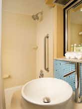 Hotel Holiday Inn Express & Suites Annapolis photo 3