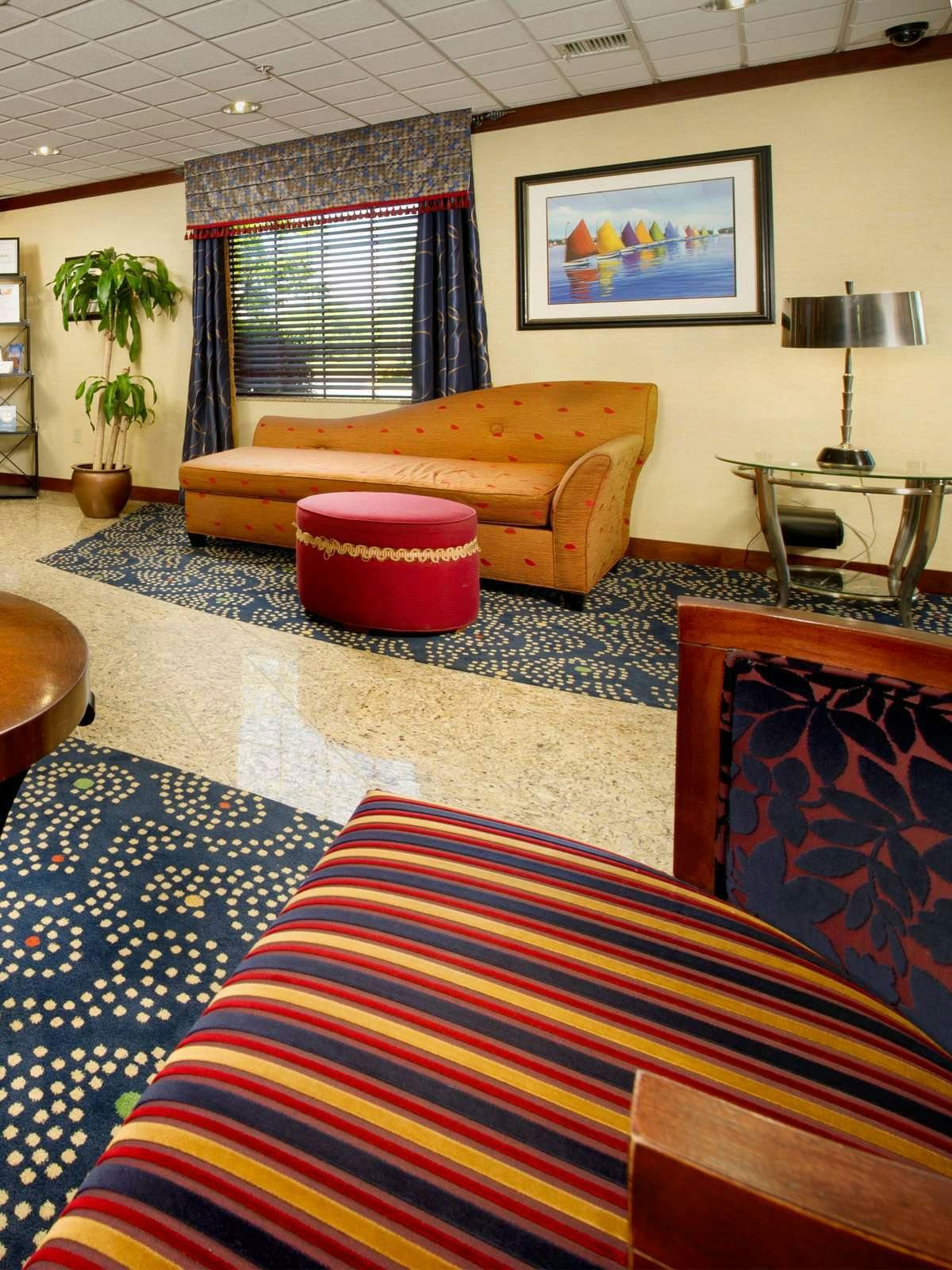 Hotel Holiday Inn Express & Suites Annapolis photo 4