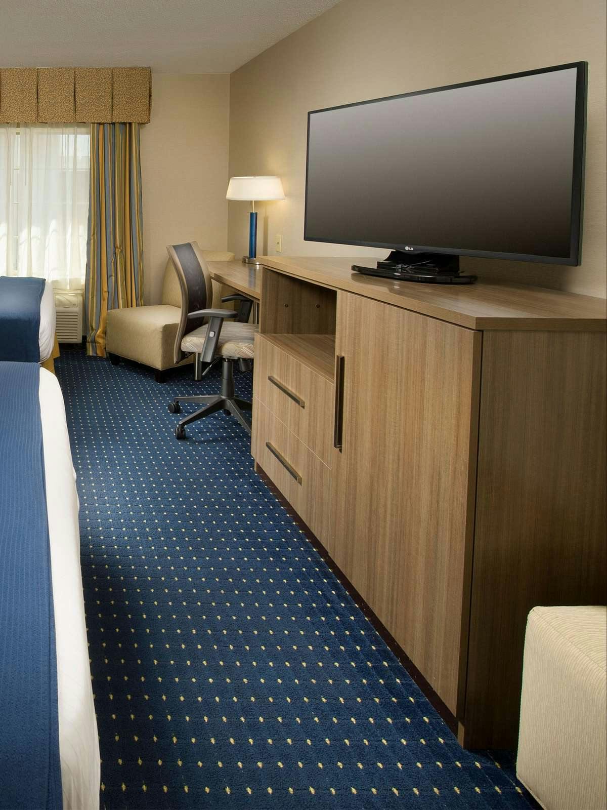 Hotel Holiday Inn Express & Suites Annapolis photo 2