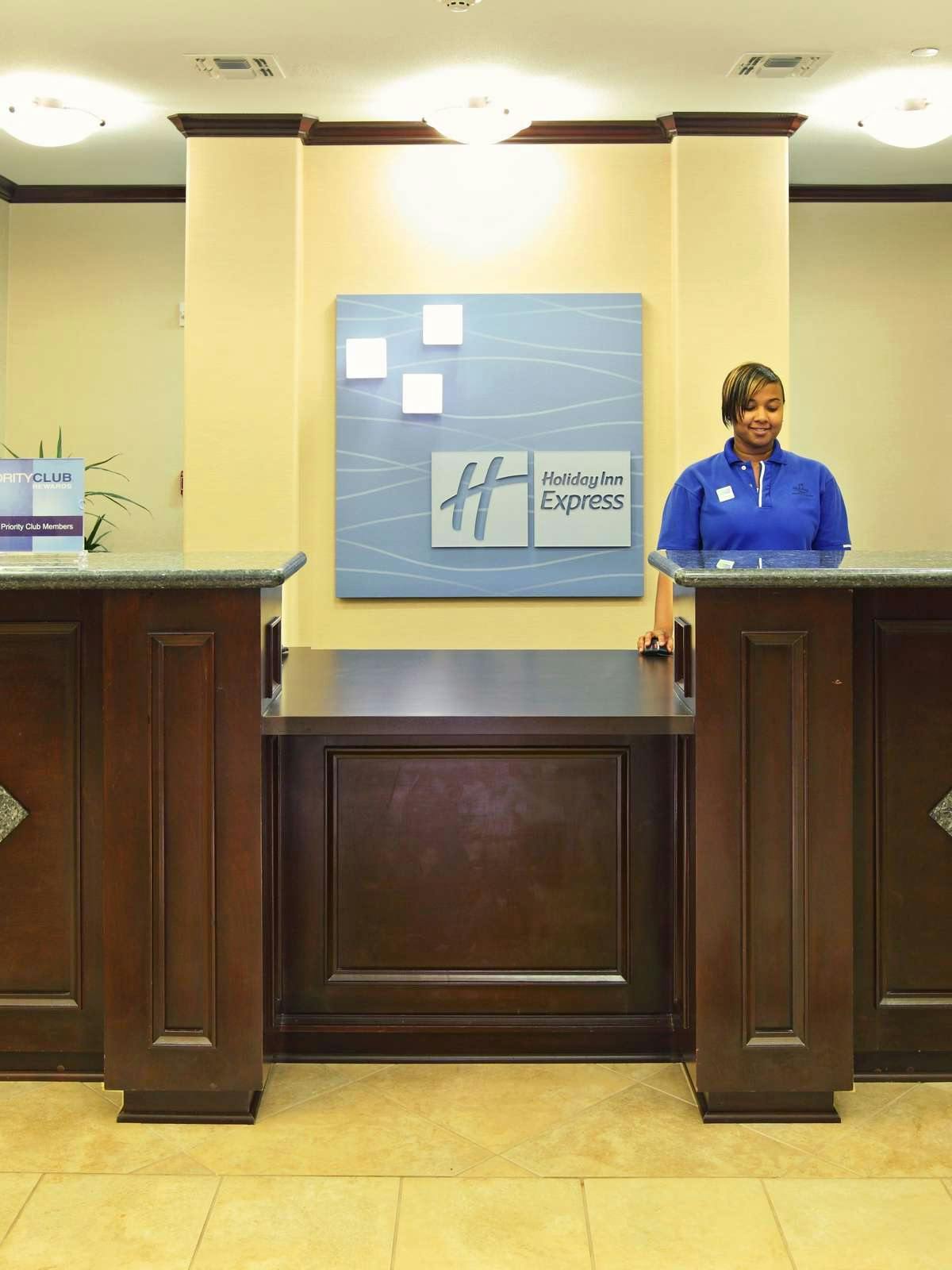 Hotel Holiday Inn Express Hotel & Suites Henderson Traffic Star photo 4