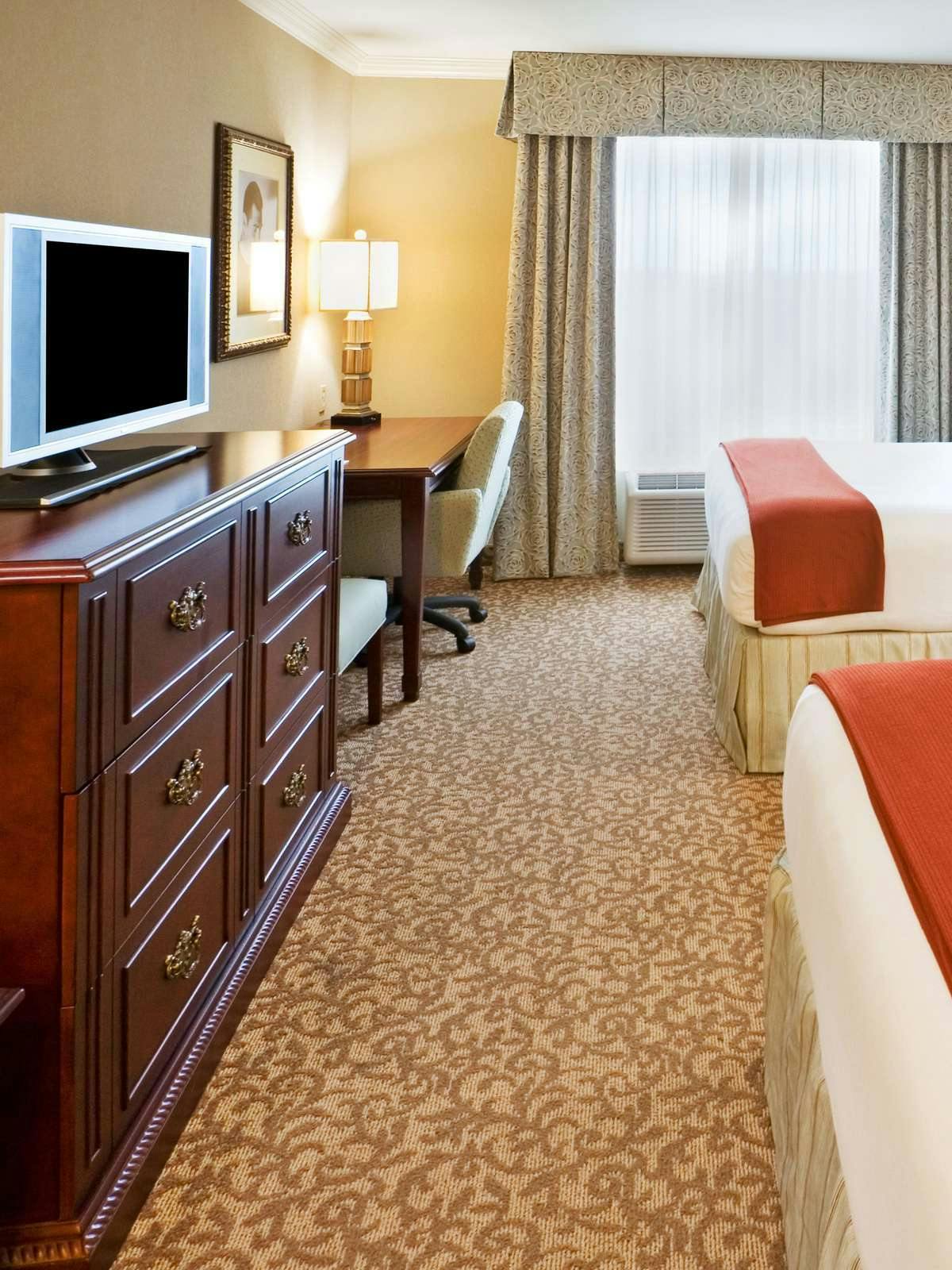 Hotel Holiday Inn Express Hotel & Suites Allen North photo 2