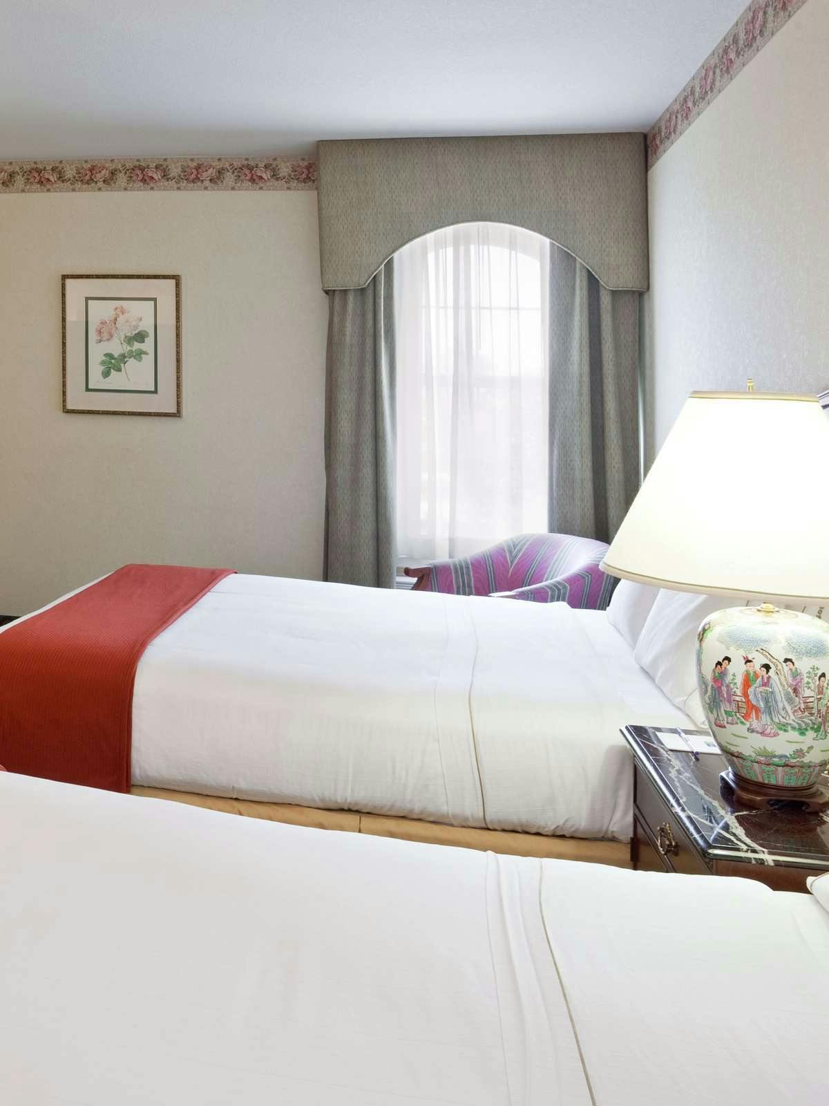 Hotel Holiday Inn Express Hotel & Suites Allen Park photo 1