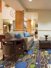 Hotel Holiday Inn Express Hotel & Suites Antigo photo 3