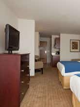 Hotel Holiday Inn Express Hotel & Suites Antigo photo 2