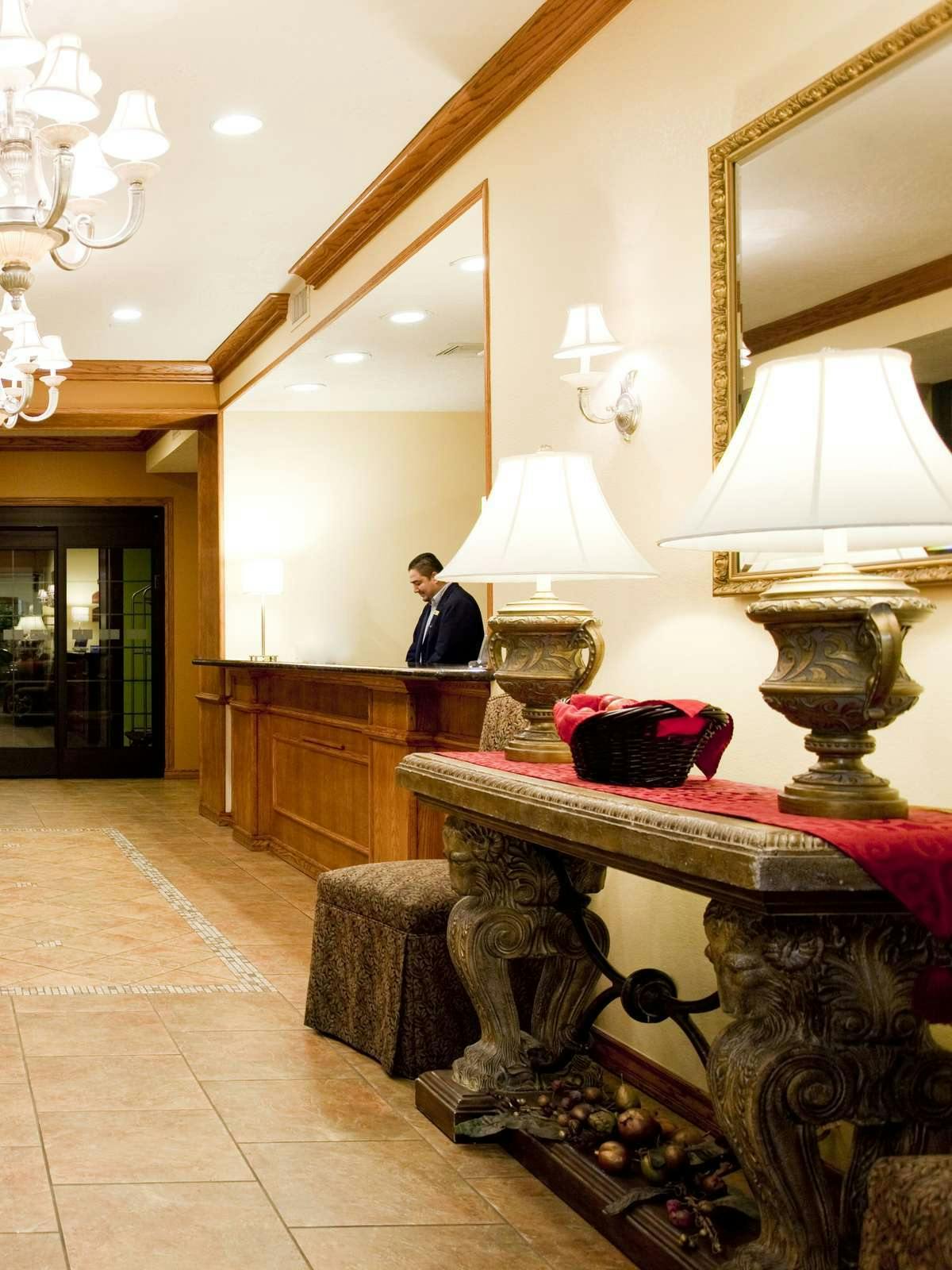 Hotel Holiday Inn Express Hotel & Suites Hesperia photo 4