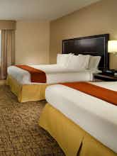 Hotel Holiday Inn Express & Suites Fort Belvoir photo 1