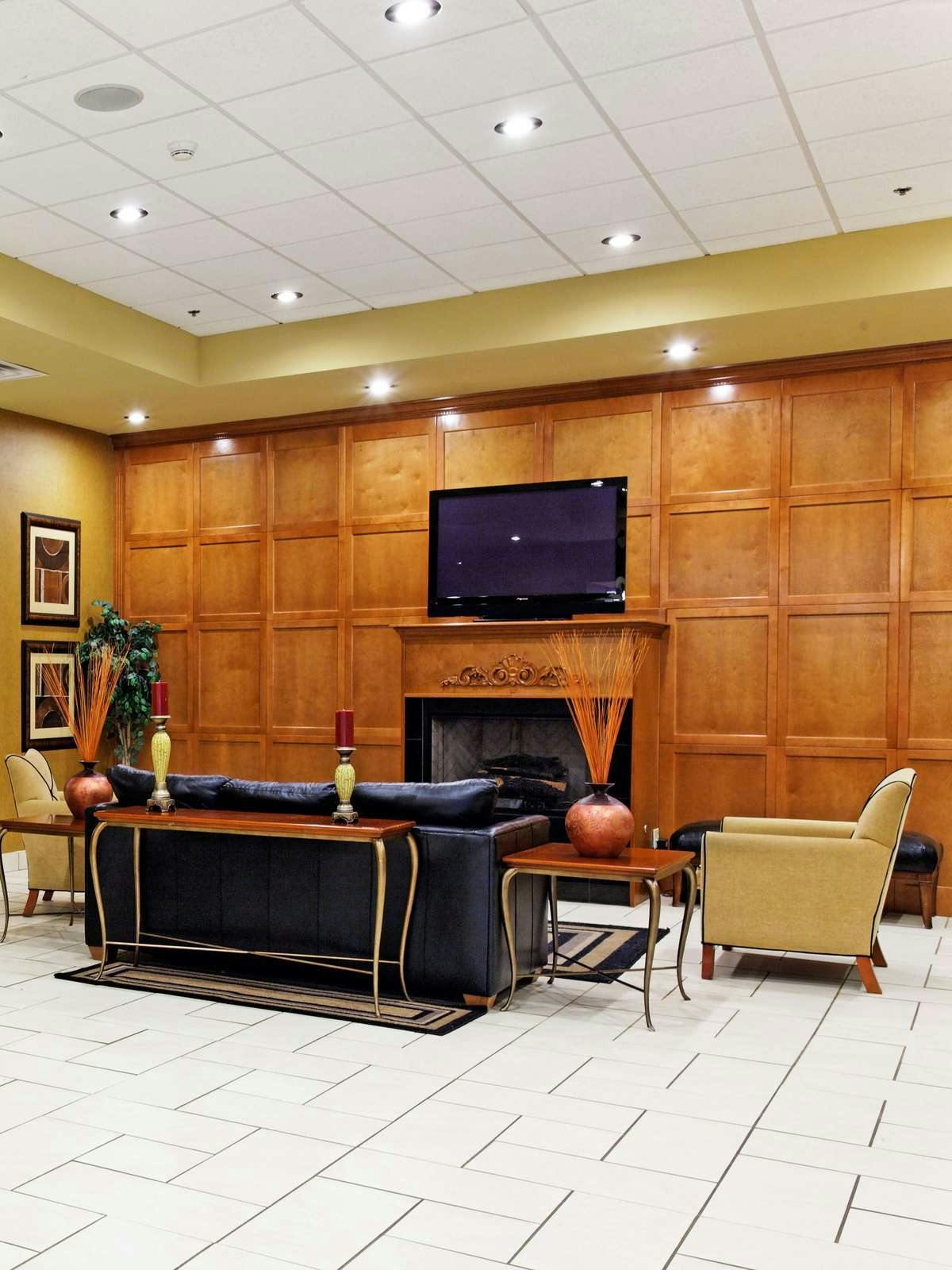 Hotel Holiday Inn Batesville photo 1