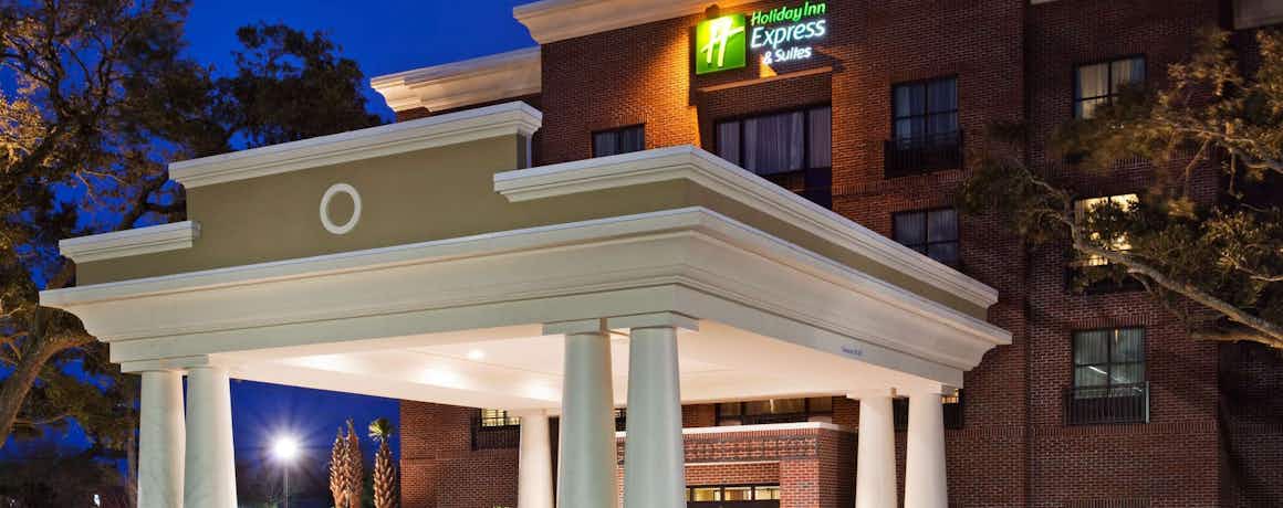Holiday Inn Express & Suites Mt. Pleasant