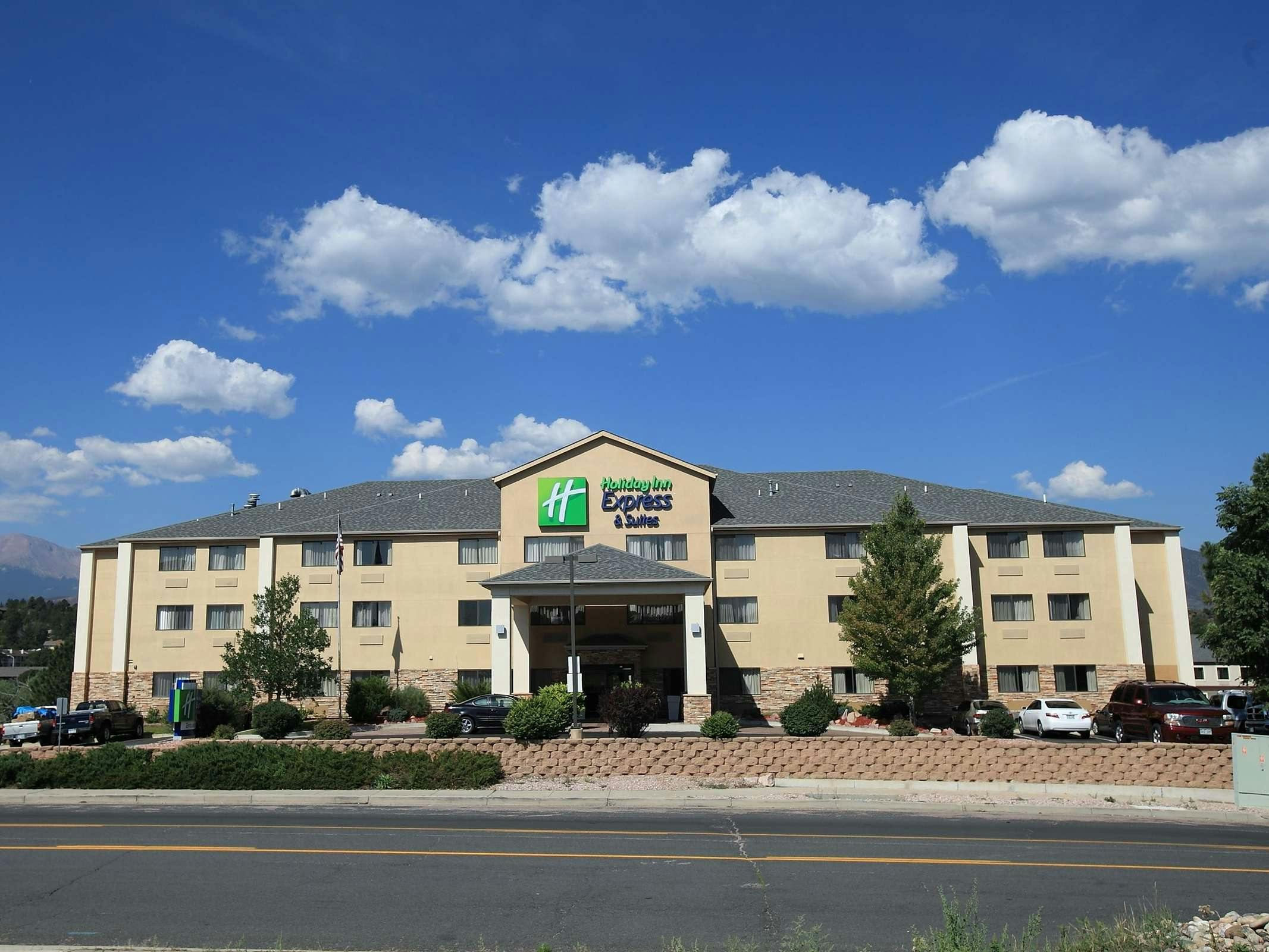 Holiday Inn Express & Suites CO Springs-Air Force Academy