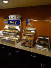Hotel Holiday Inn Express & Suites Denver-Littleton photo 3