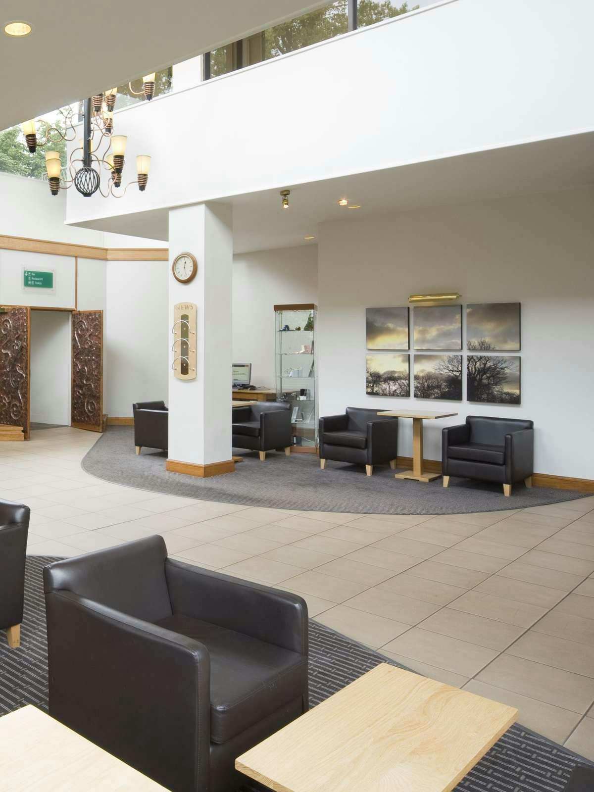 Hotel Holiday Inn Edinburgh City West photo 3