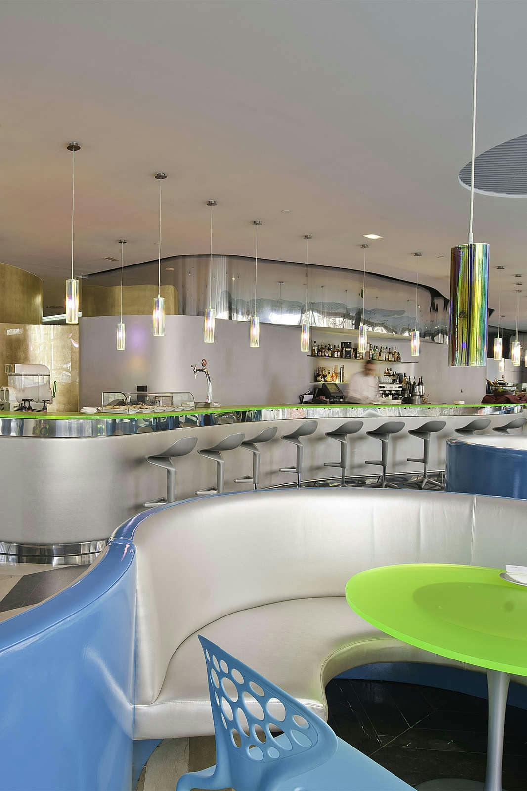 Hotel Reina Petronila photo 2