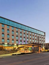 hotel fort worth suites inn downtown express holiday hoteltonight amenities
