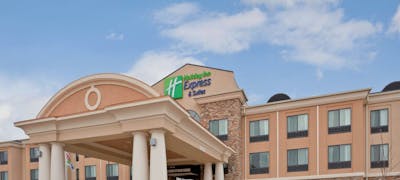 Holiday Inn Express Hotel & Suites Hays