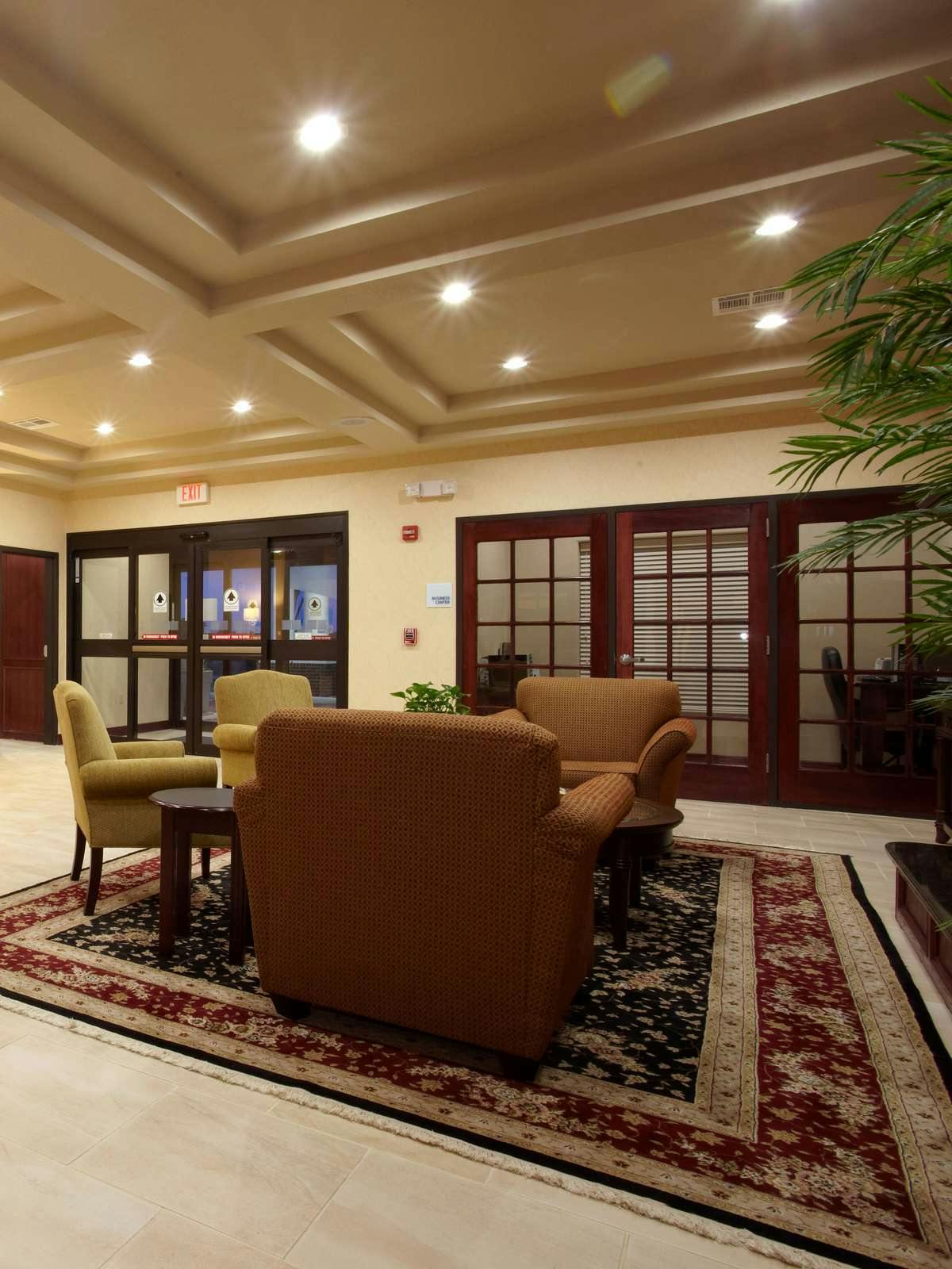 Hotel Holiday Inn Express Hotel & Suites Hearne photo 3