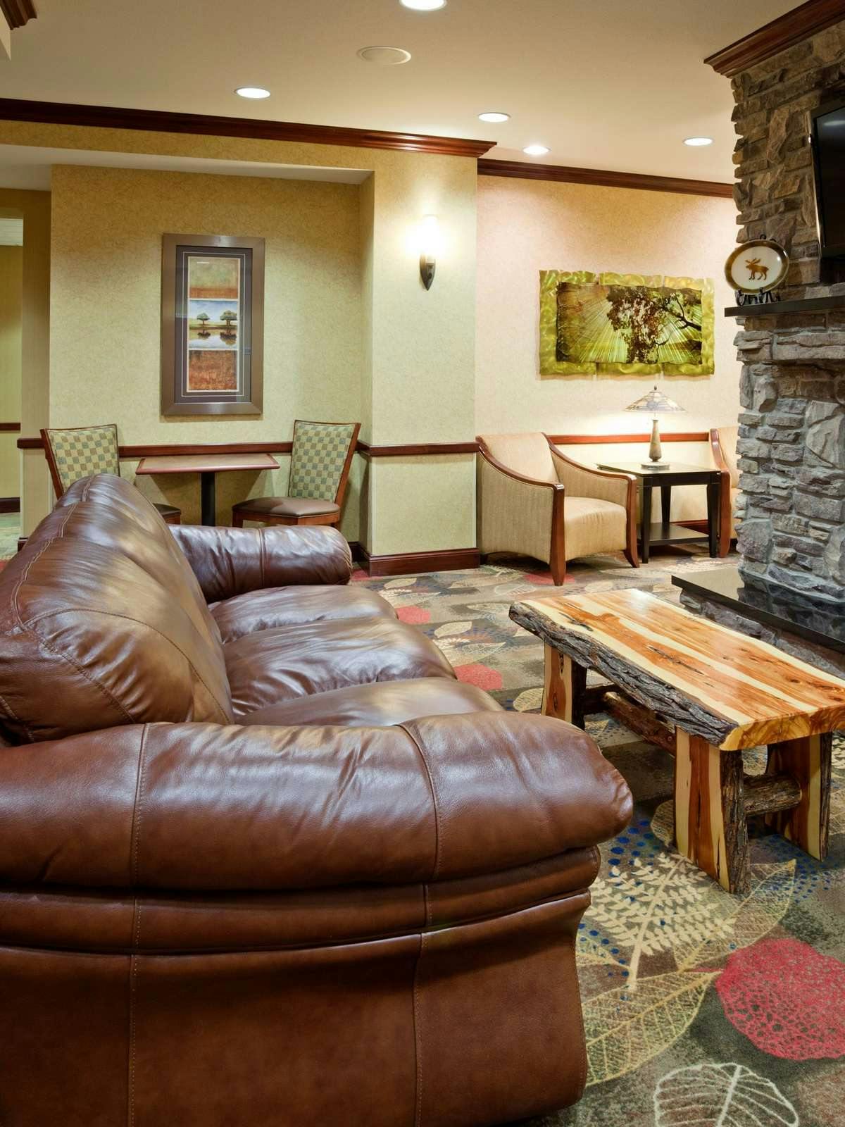 Hotel Holiday Inn Express Hotel & Suites Helena photo 3