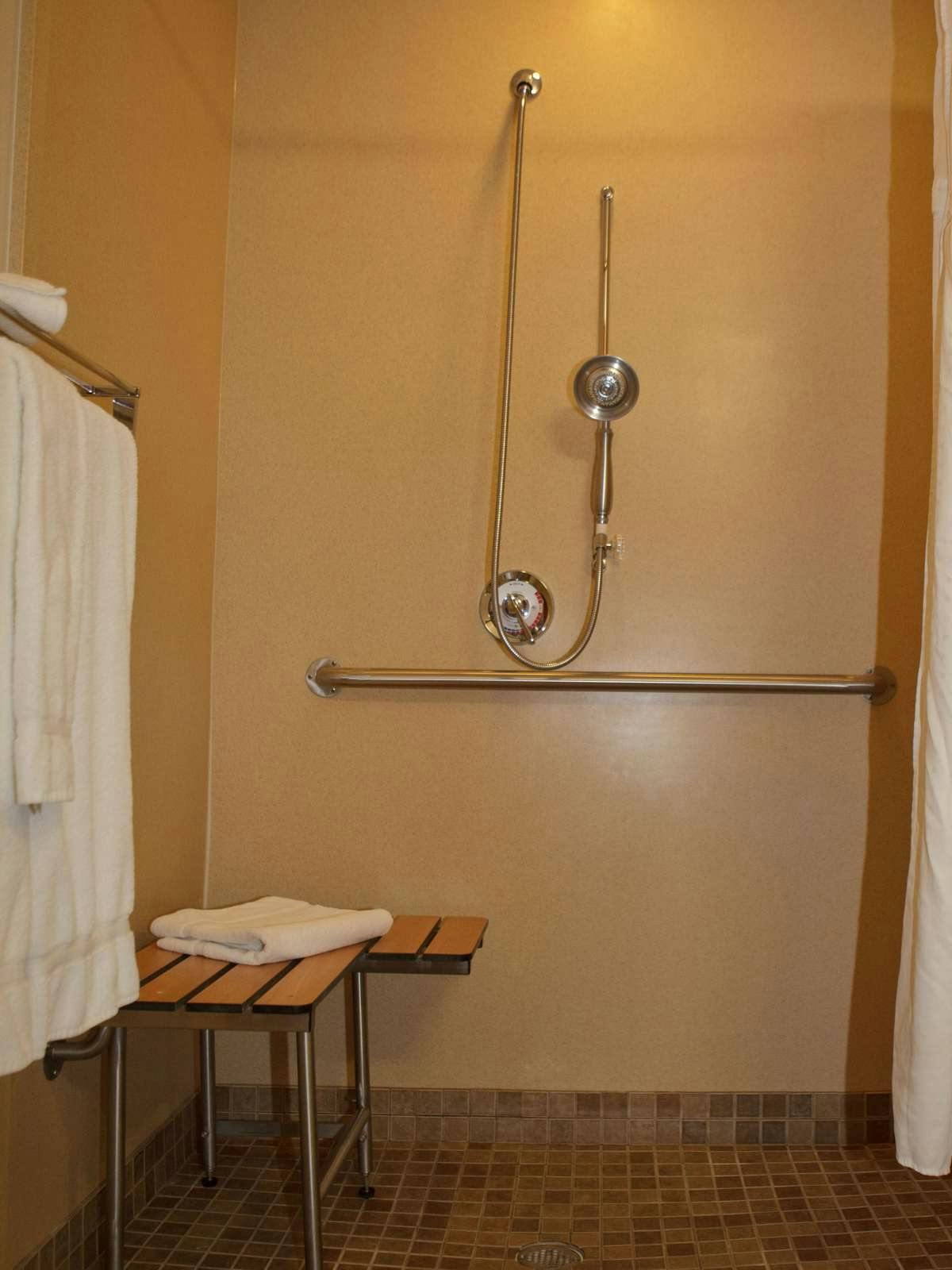 Hotel Holiday Inn Express Hotel & Suites Inverness photo 2