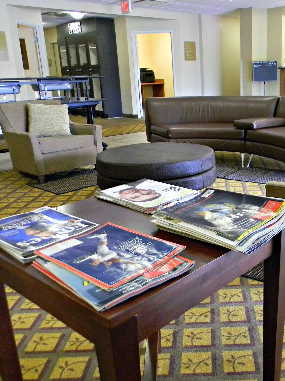 Hotel Candlewood Suites Lexington photo 3