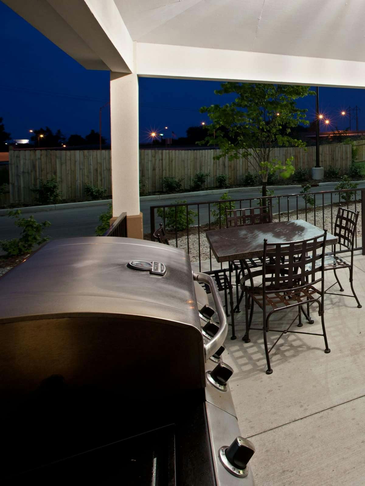 Hotel Candlewood Suites Lexington photo 5