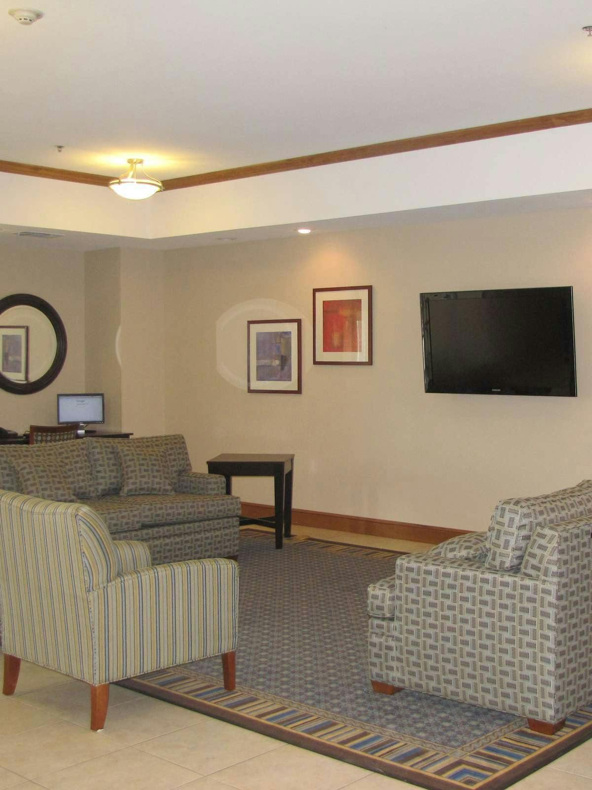 Hotel Candlewood Suites Longview photo 4