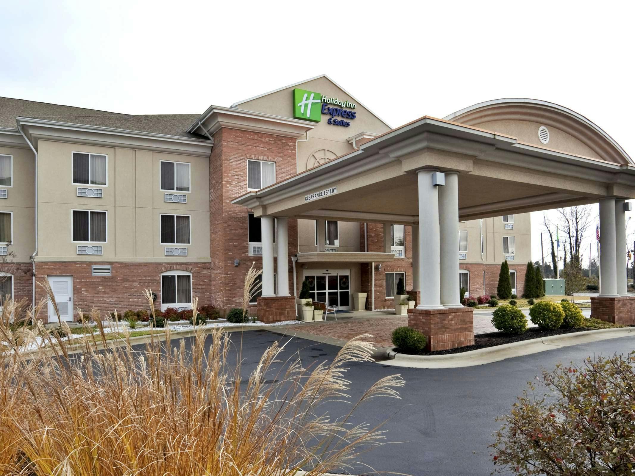 Holiday Inn Express Hotel & Suites High Point South