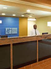 Hotel Holiday Inn Express Hotel & Suites I 95 Largo photo 4
