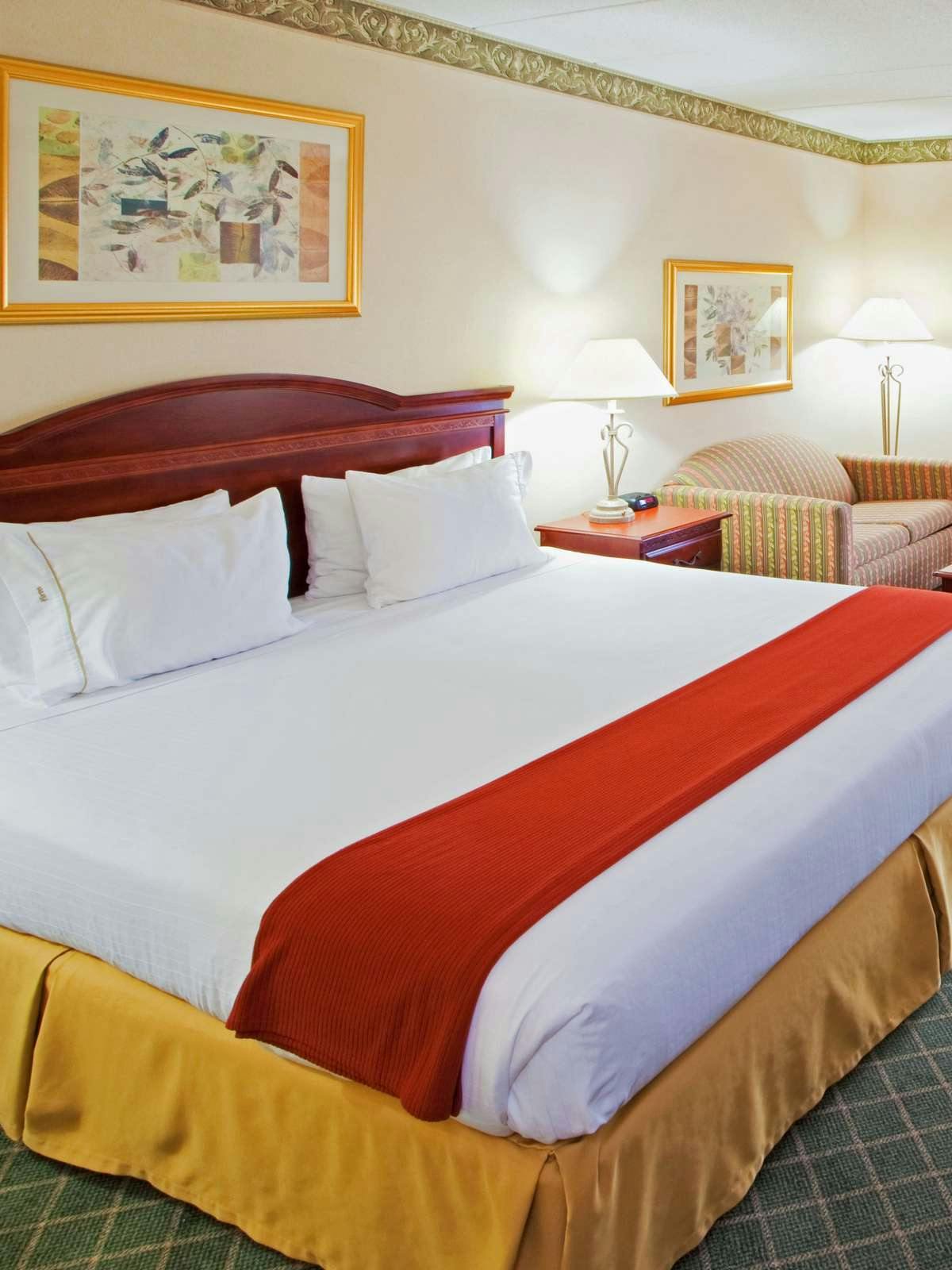 Hotel Holiday Inn Express Hotel & Suites I 95 Largo photo 1