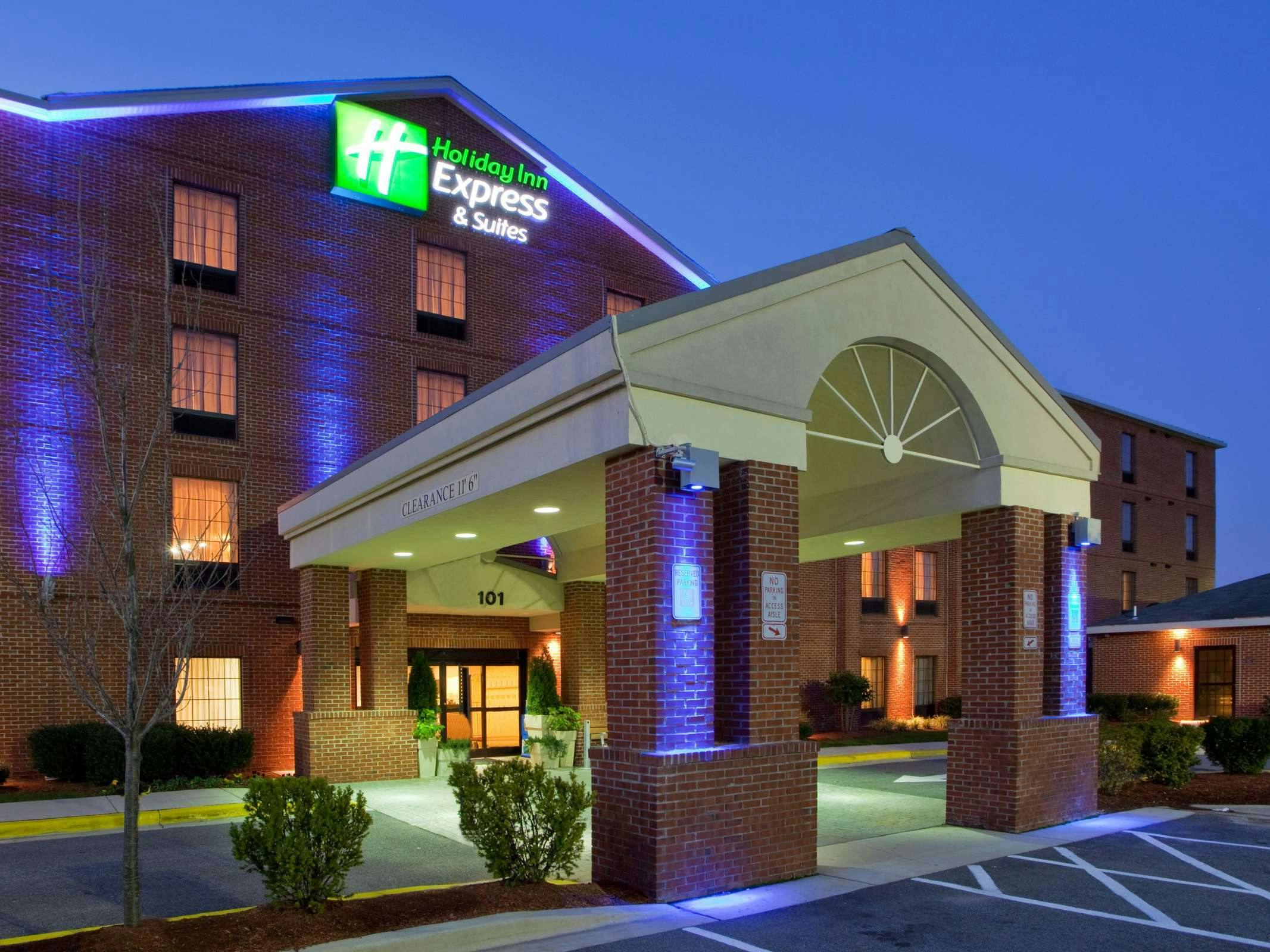 Holiday Inn Express Hotel & Suites I 95 Largo
