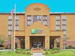 Holiday Inn Express Hotel & Suites Irving Convention Center