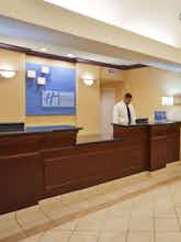 Hotel Holiday Inn Express & Suites Fresno (River Park) Hwy 41 photo 4