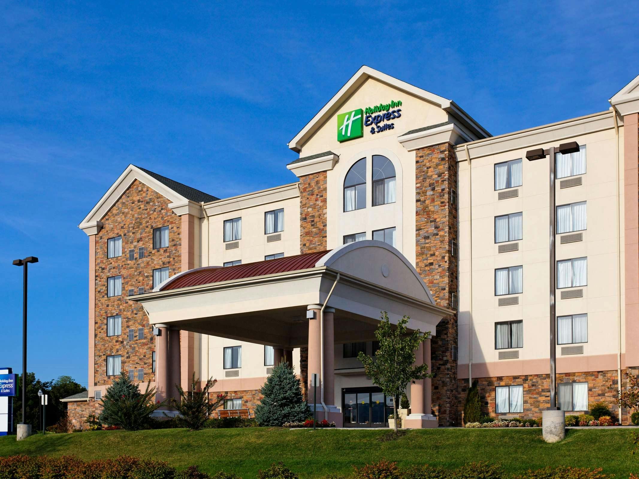 Holiday Inn Express Hotel & Suites Kingsport