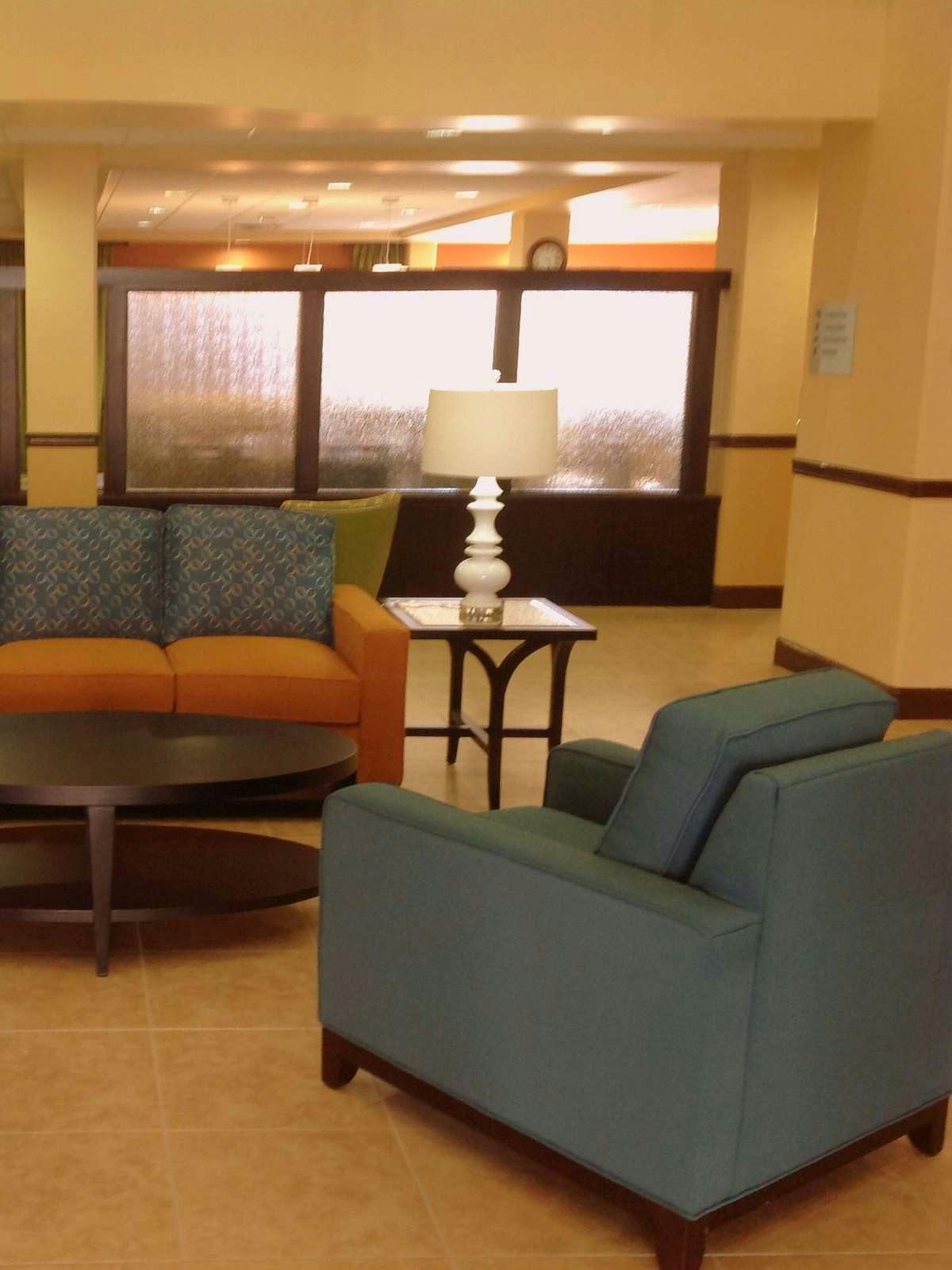 Hotel Holiday Inn Express & Suites Jacksonville Airport photo 4