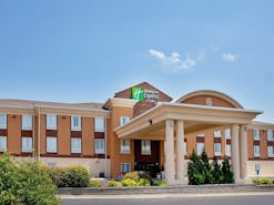 Holiday Inn Express Hotel & Suites Lawrence