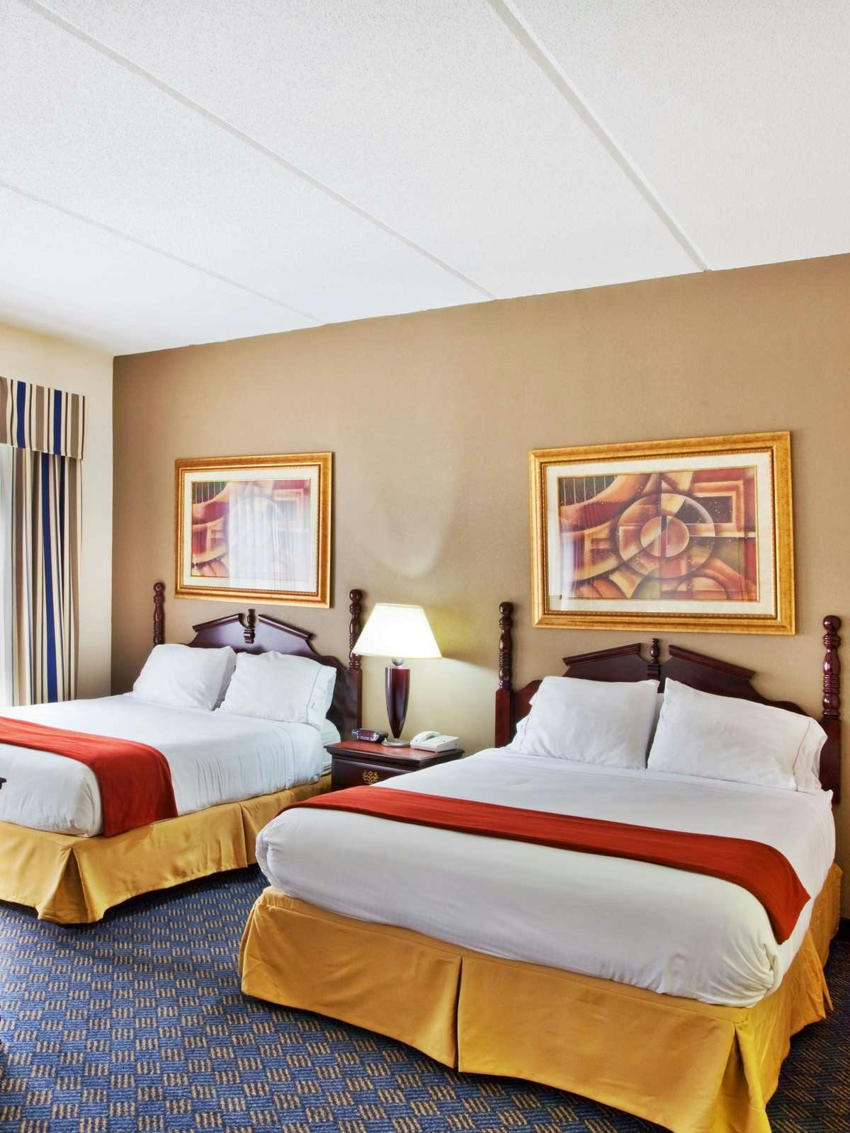 Hotel Holiday Inn Express Hotel & Suites Lawrenceville photo 1