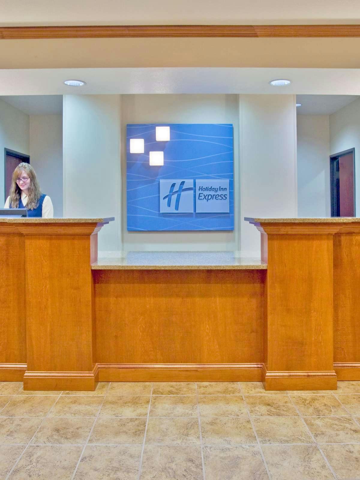 Hotel Holiday Inn Express Hotel & Suites Le Mars photo 4