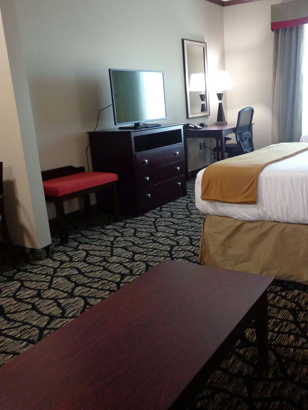 Hotel Holiday Inn Express Hotel & Suites Lubbock South photo 3