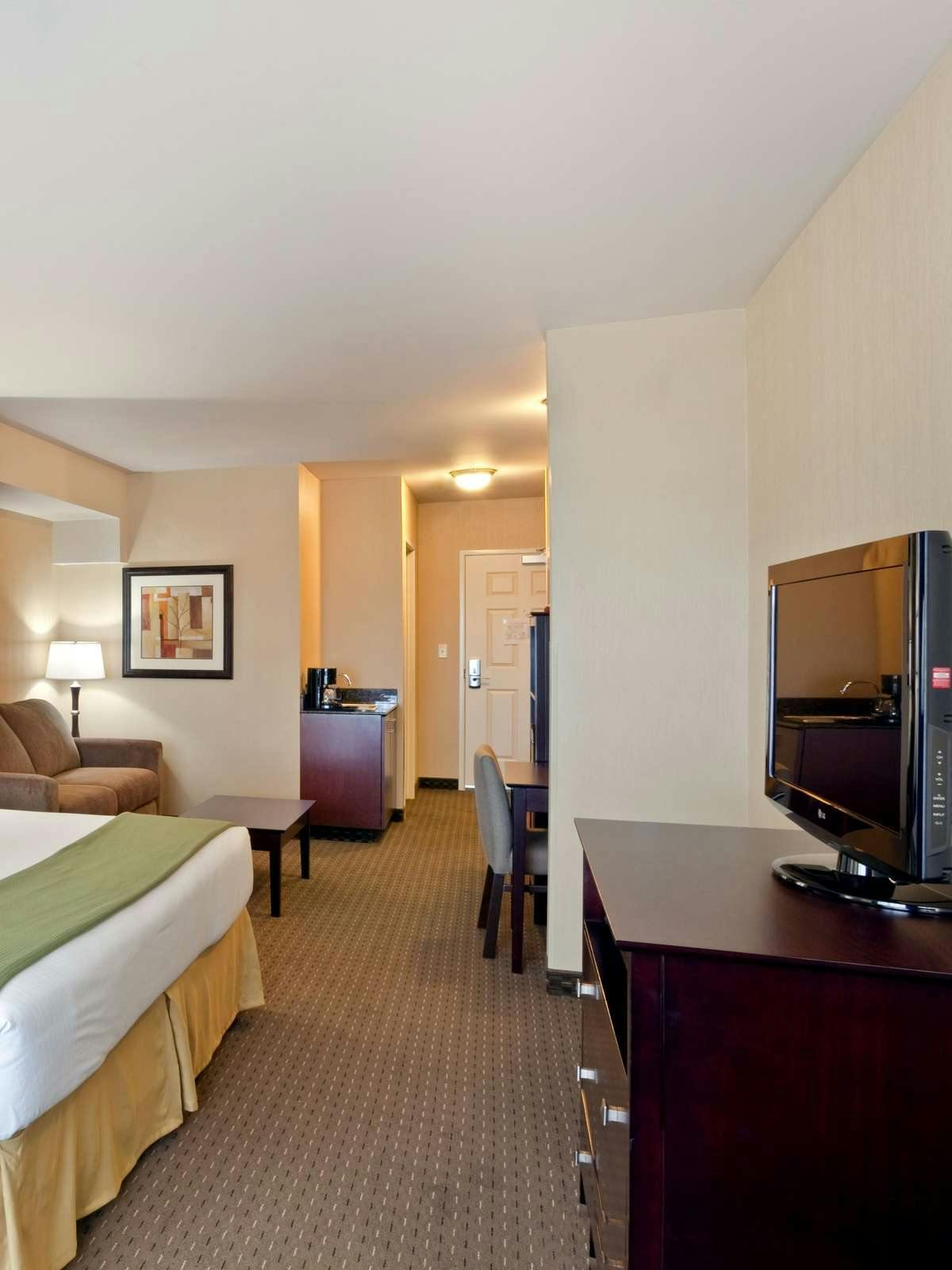 Hotel Holiday Inn Express & Suites Seattle North - Lynnwood, an IHG Hotel photo 2