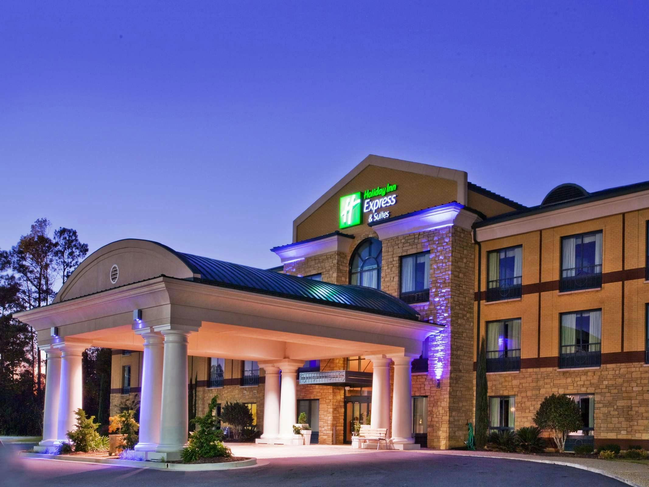 Holiday Inn Express Hotel & Suites Macon West