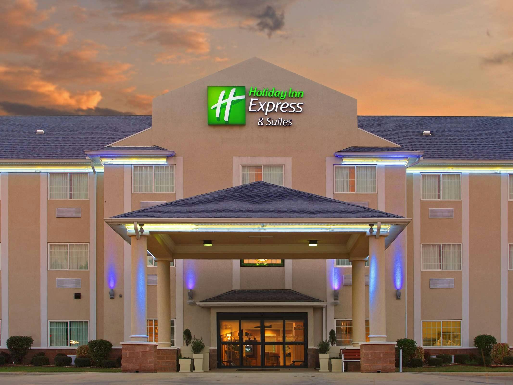 Holiday Inn Express Hotel & Suites Magnolia Lake Columbia